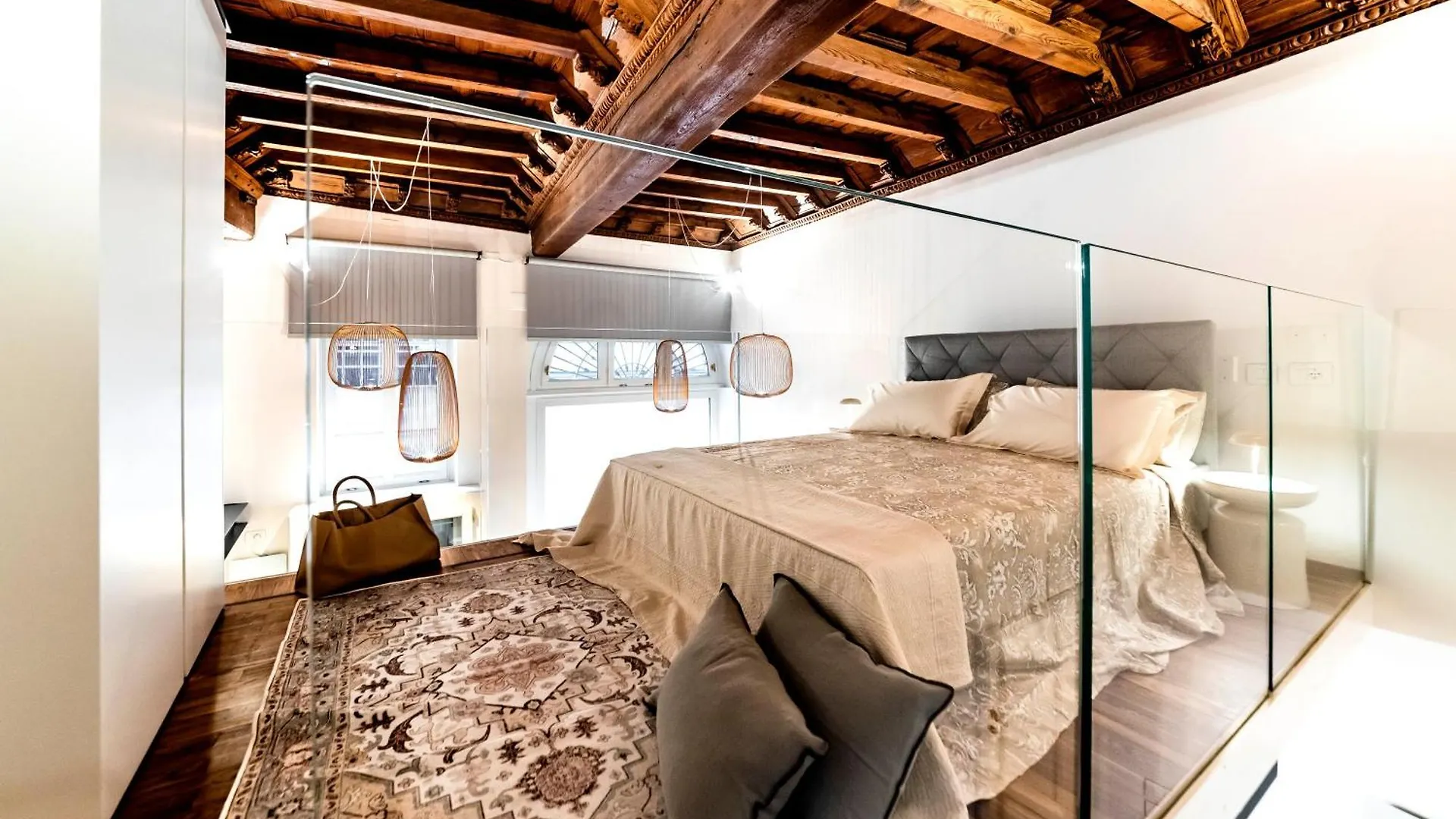 Dream Suites Milano Duomo 0*,